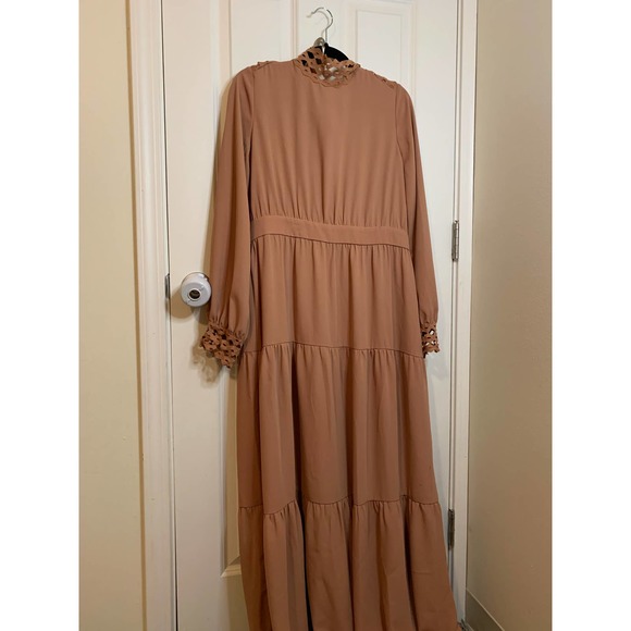 Urban Modesty Maxi Dress - Picture 1 of 5